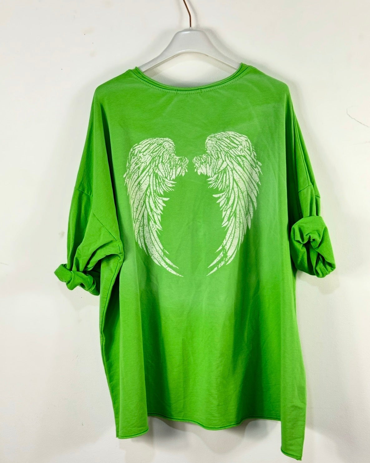 Dos réel du haut Angel vert effet délavé avec grandes ailes blanches