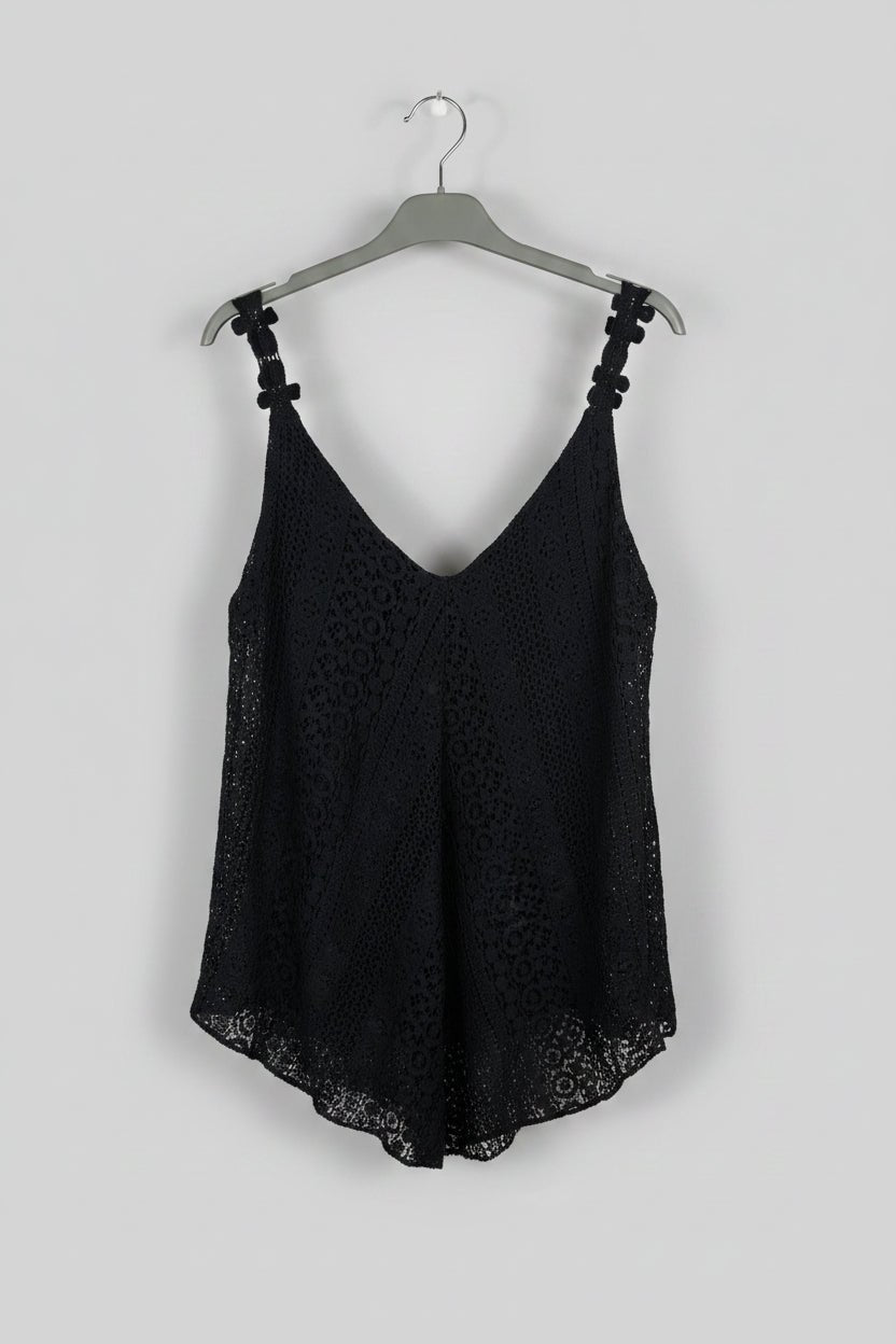 Haut crochet made in Italy vue sur cintre couleur noir