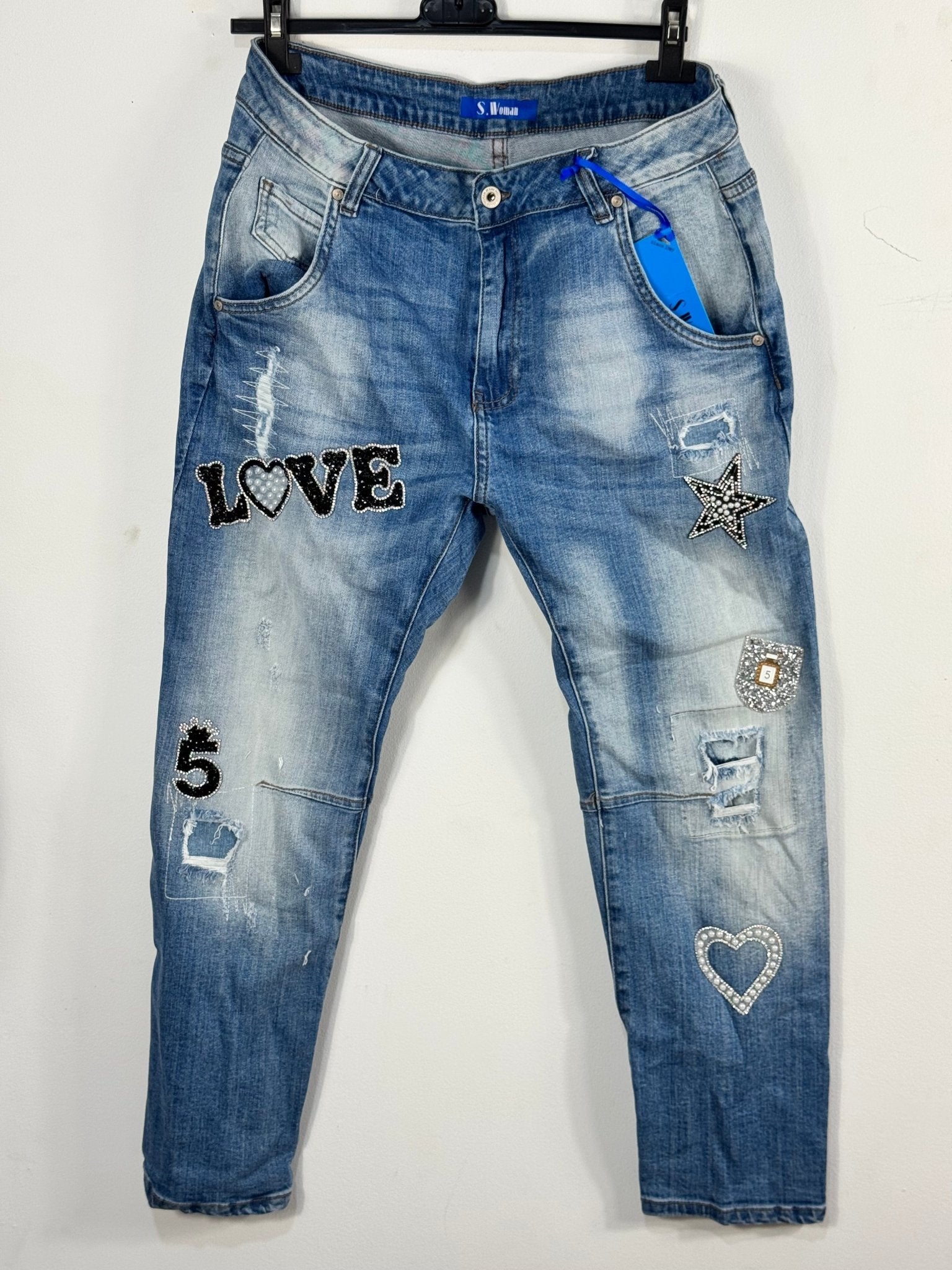 Jean Brera S.Woman coupe boyfriend en denim délavé avec motifs et strass, vue réelle 1