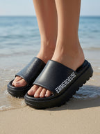 Mules Emmerdeuse noires pailletées, vue portée