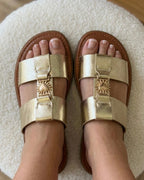 Mules Soléa dorées à double bride, vue de dessus portée