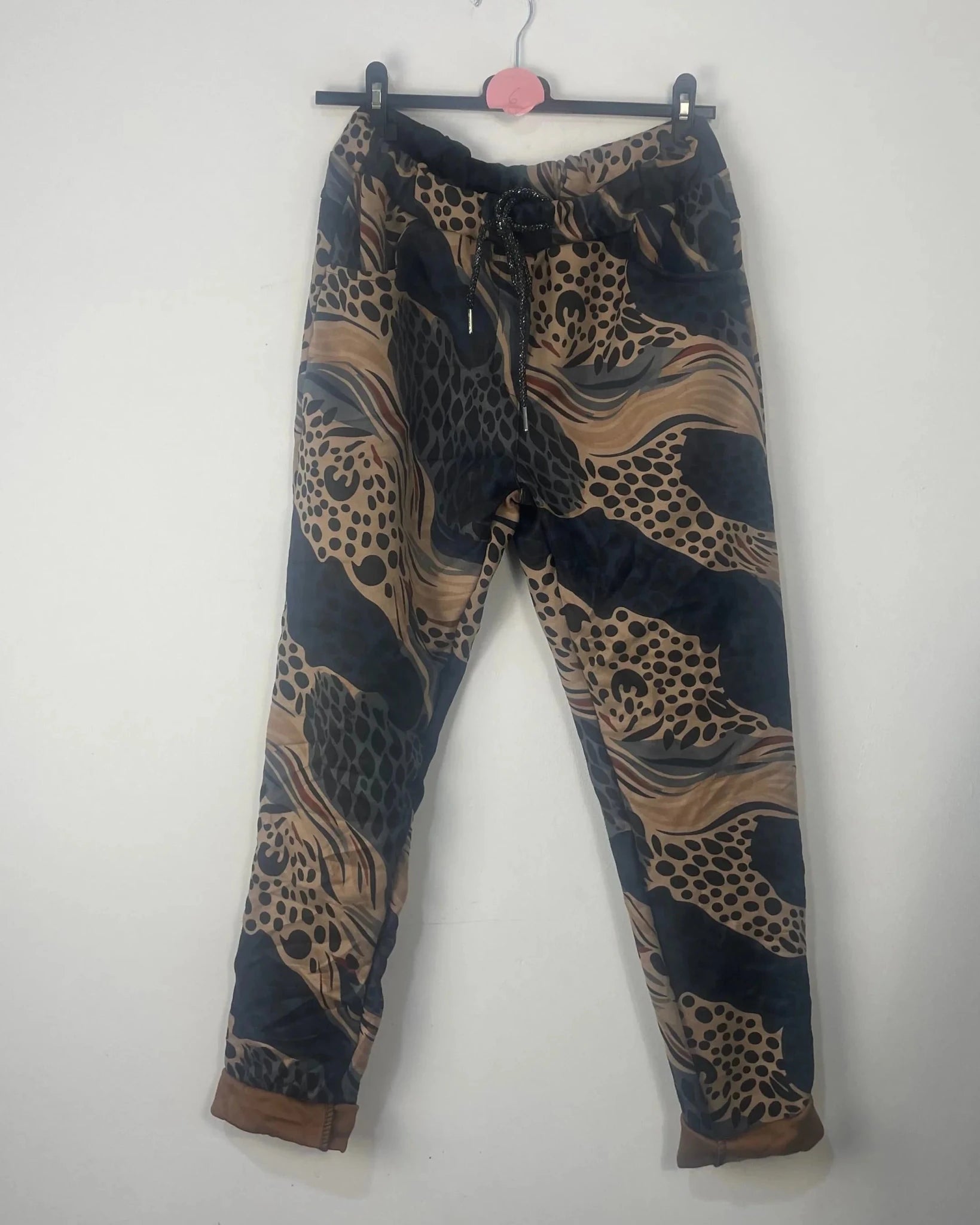 Pantalon Claudia marine à motif animalier