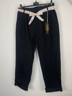 Pantalon femme taille élastique conseillé du 40 au 44, longueur 95 cm et hanches environ 100 cm