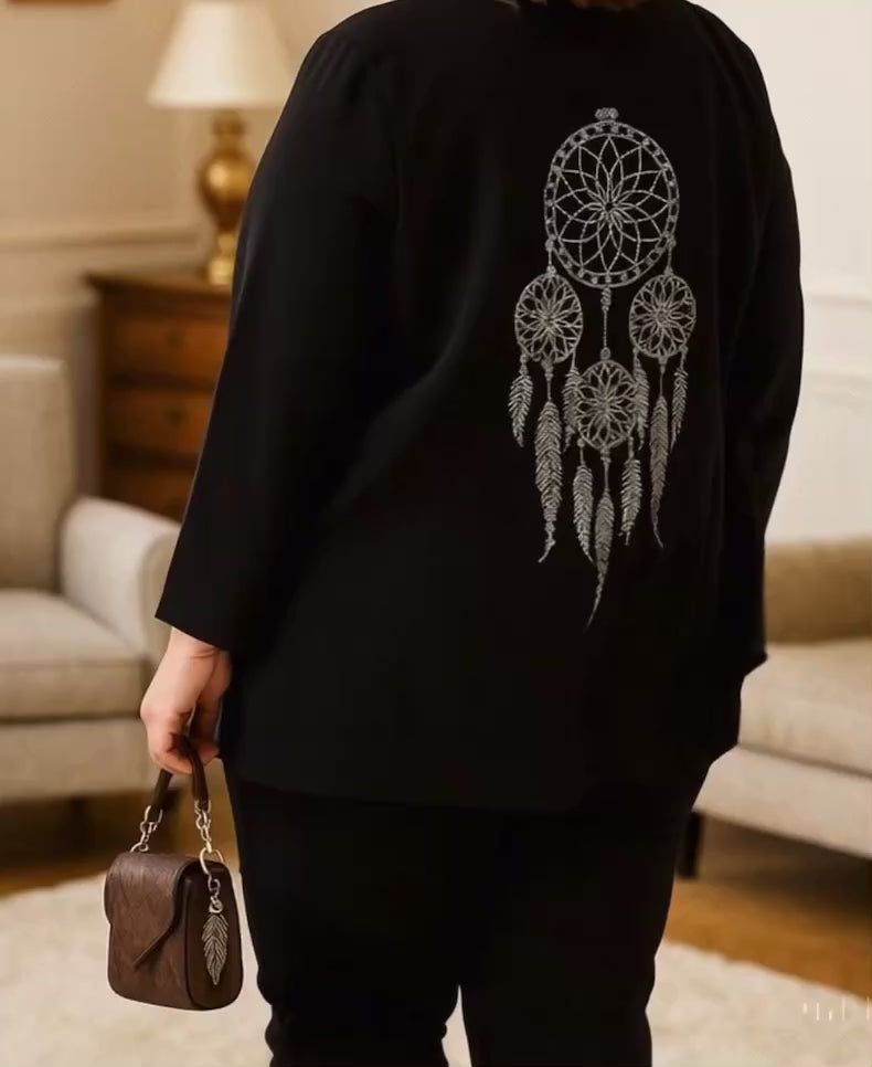 Veste chic grande taille femme, détails brodés esprit porte-bonheur