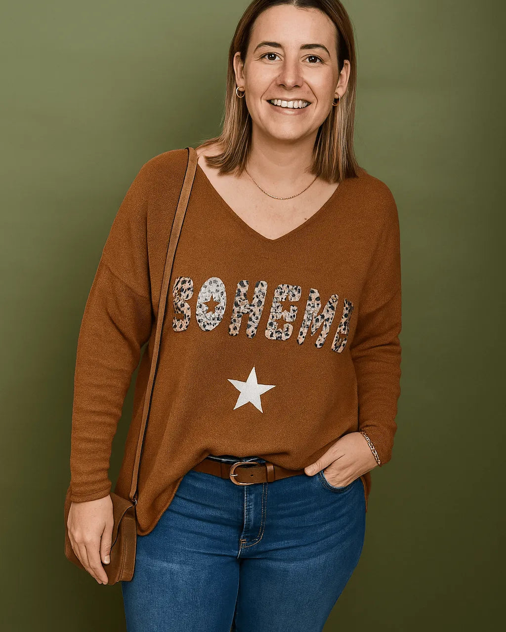 Pull bohème femme camel avec inscription sequins scintillants