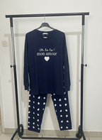 Pyjama marine Corte Sofia : haut imprimé et pantalon à cœurs