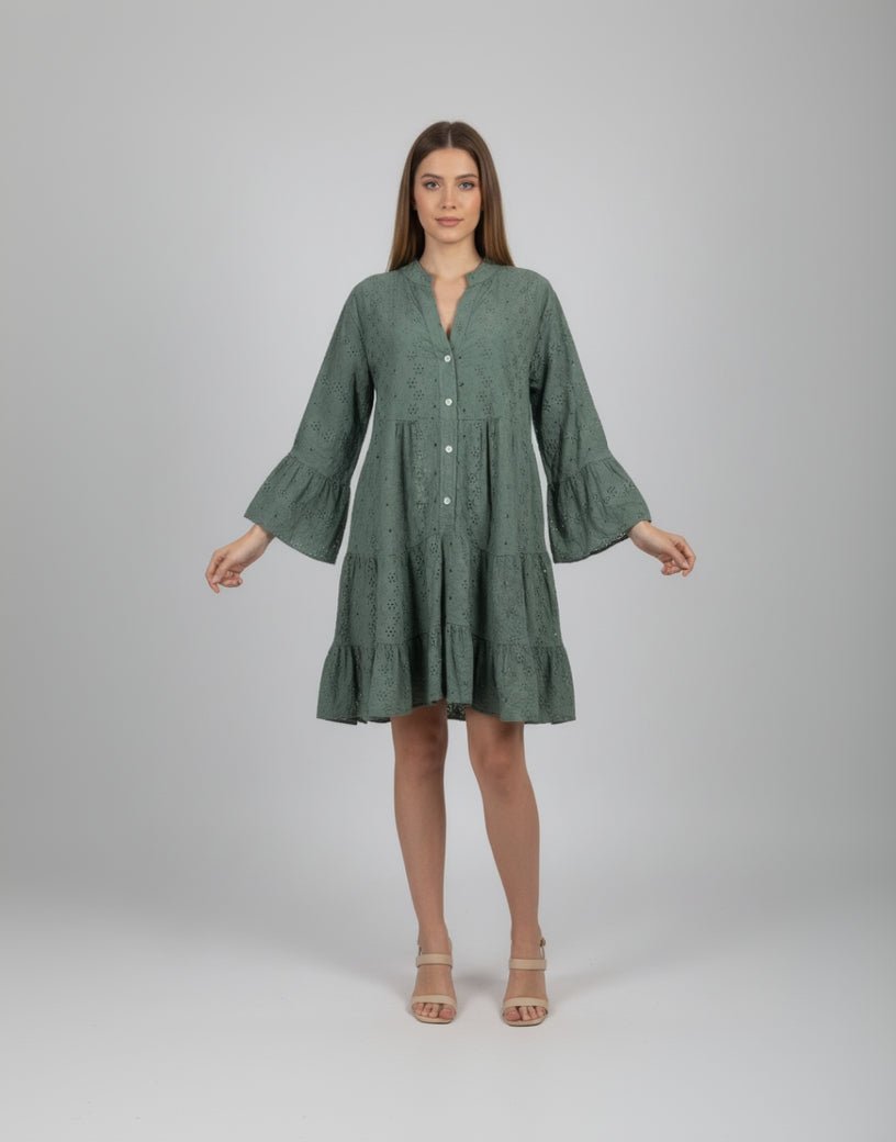 Robe Alba kaki en coton avec broderie anglaise et coupe fluide, vue de face