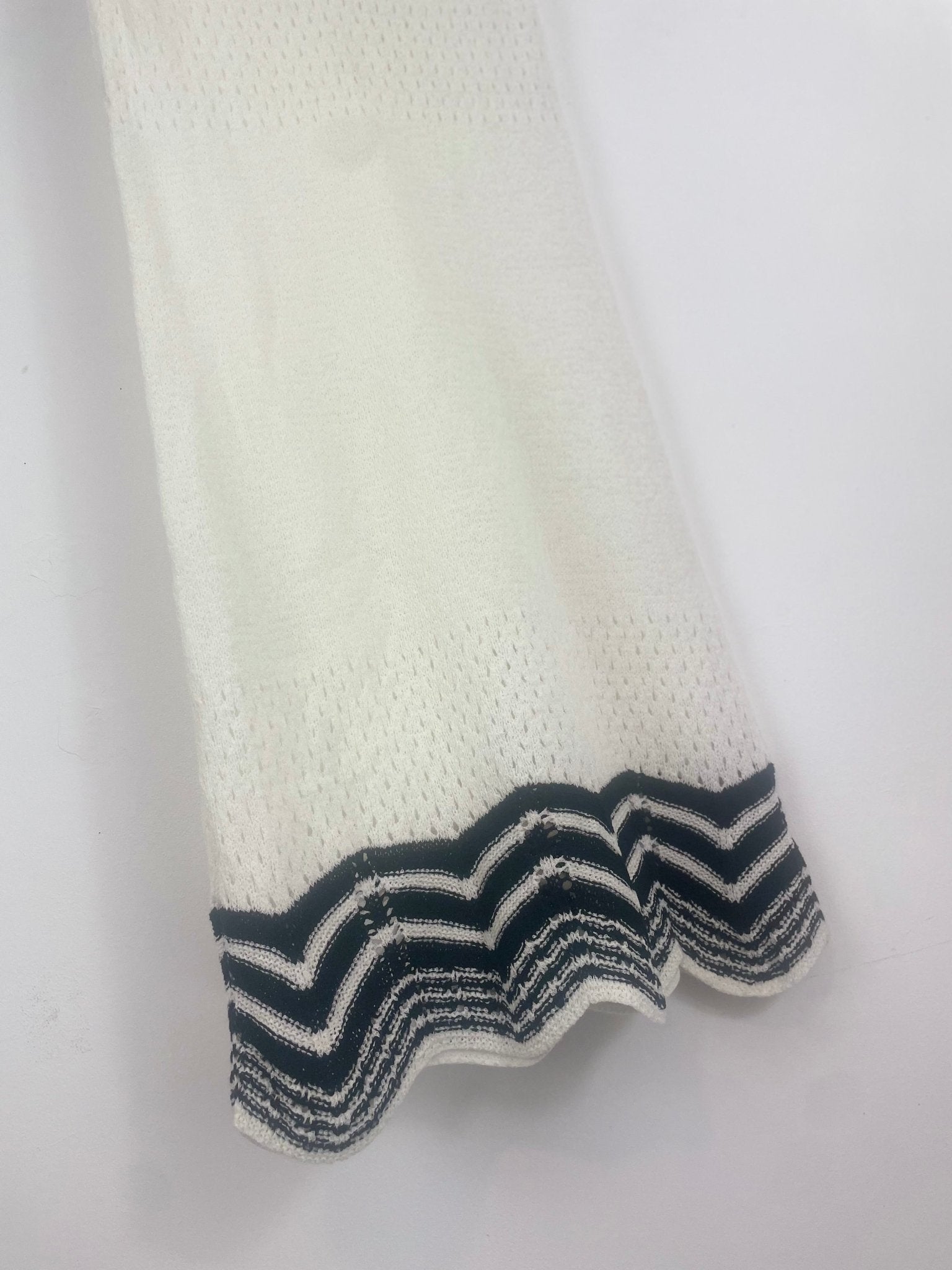 détails matieres et motifs bas de robe bohème