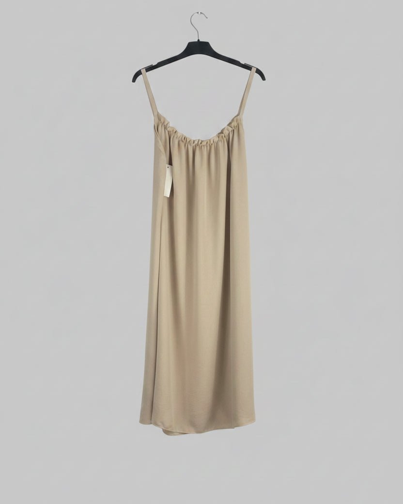 Robe Calista écrue à fines bretelles, vue de face