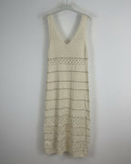 Robe midi ecrue en maille ajourée style bohème vue sur cintre