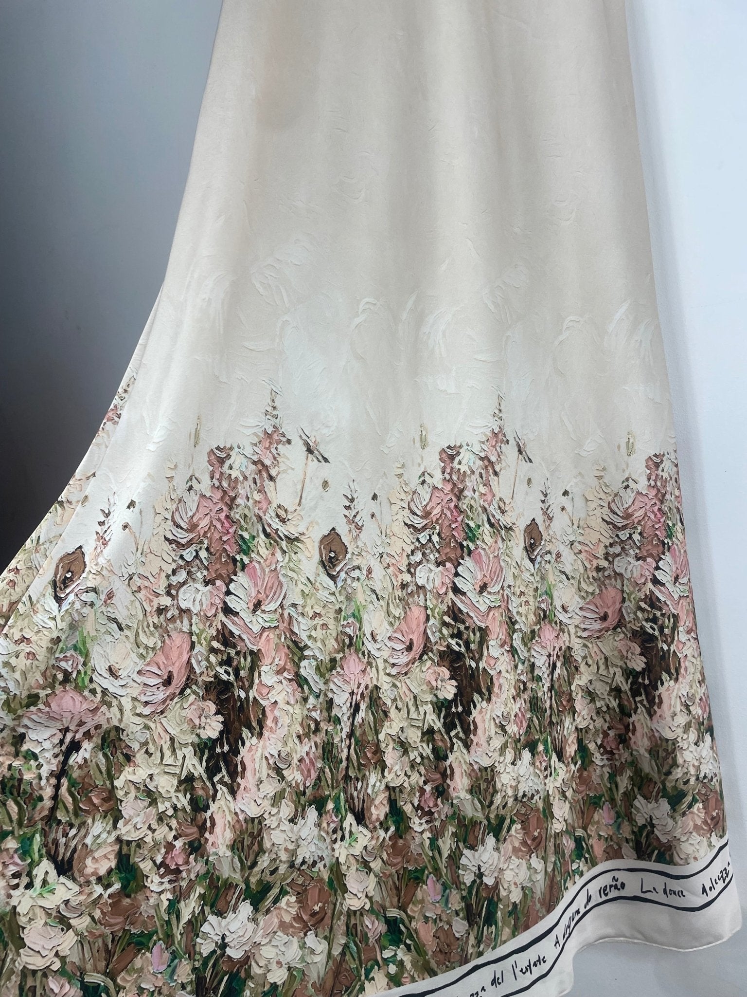 Robe longue Salomé — Satin fleuri - Mam’s AilesEcru