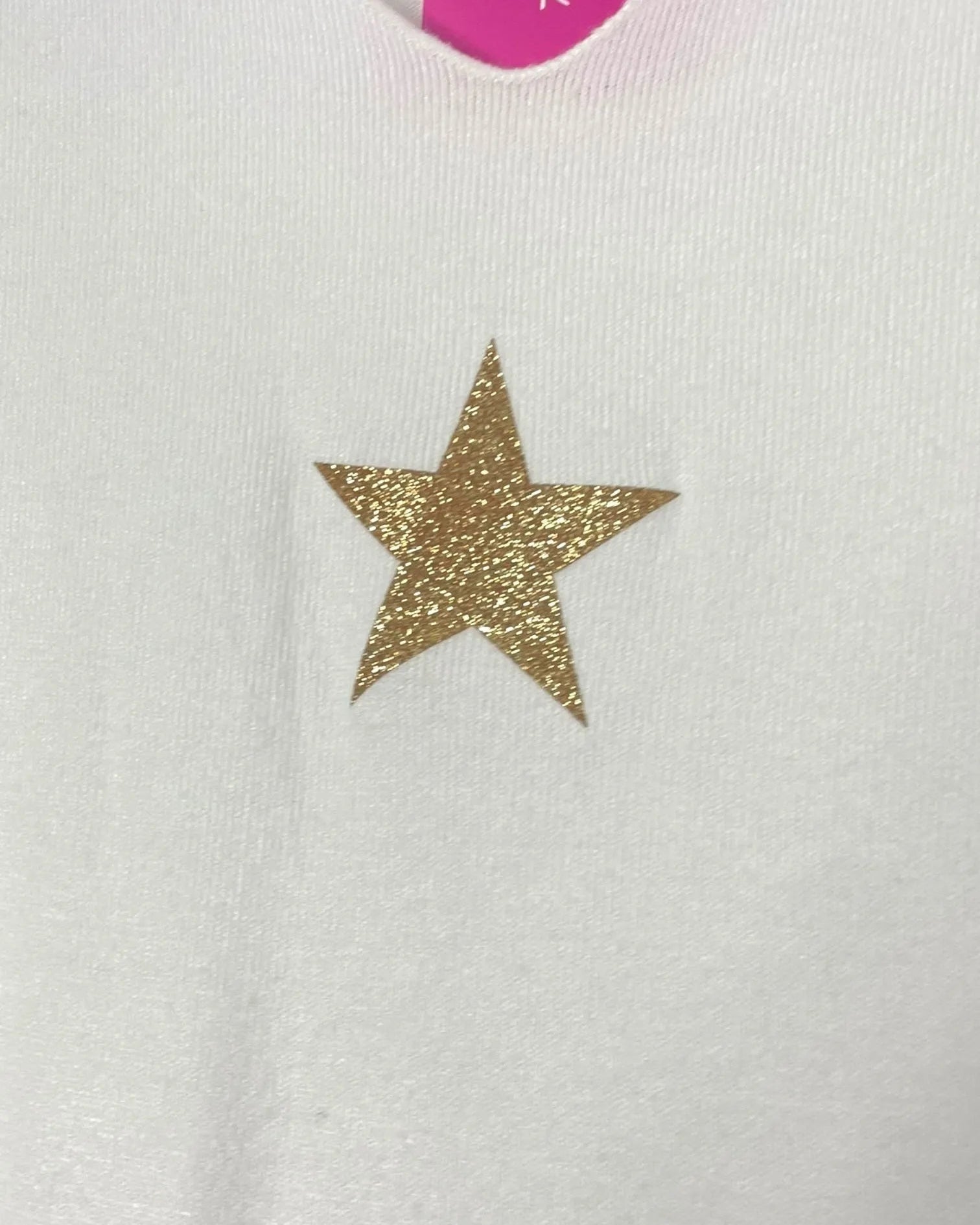 Robe pull blanche femme automne hiver avec détail étoile dorée