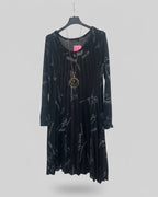 Robe-pull Lyria noire à imprimé graphique