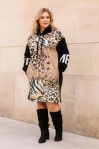 Robe-sweat Léopard Love à capuche, vue portée