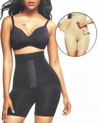 Short taille haute noir stretch avec agrafes devant