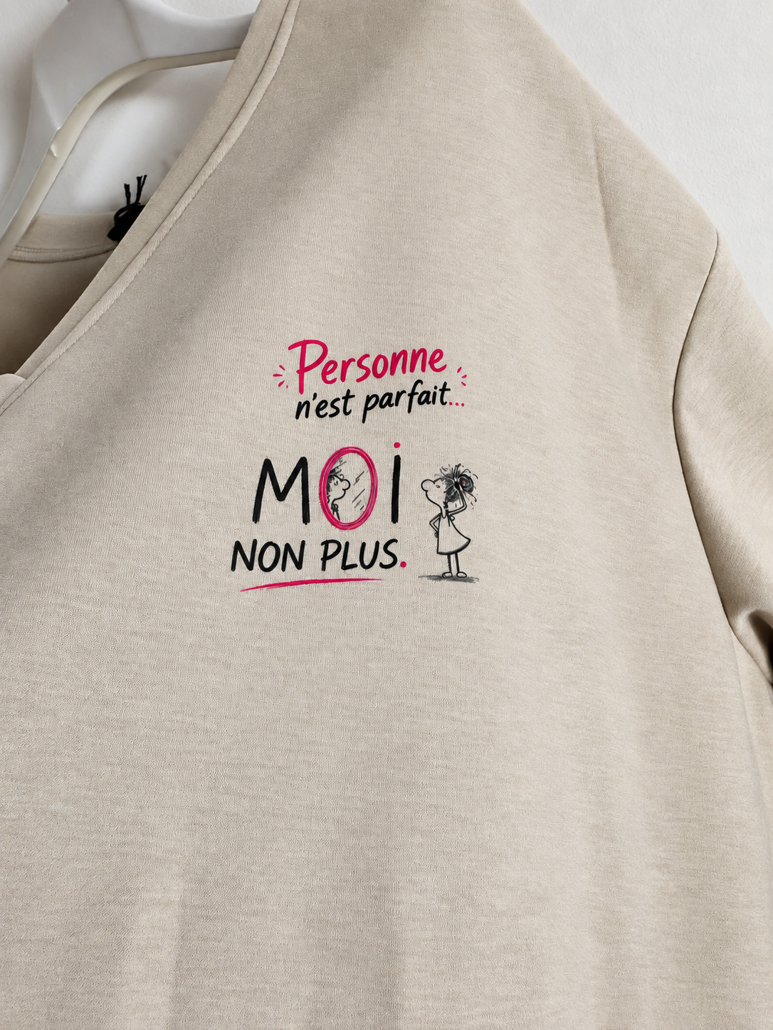 Détail du message Personne n’est parfait… Moi non plus et du dessin de miroir, photo retouchée.