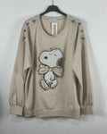 Sweat Snoopy femme avec motif en strass chocolat et boutons argentés, vue réelle 1