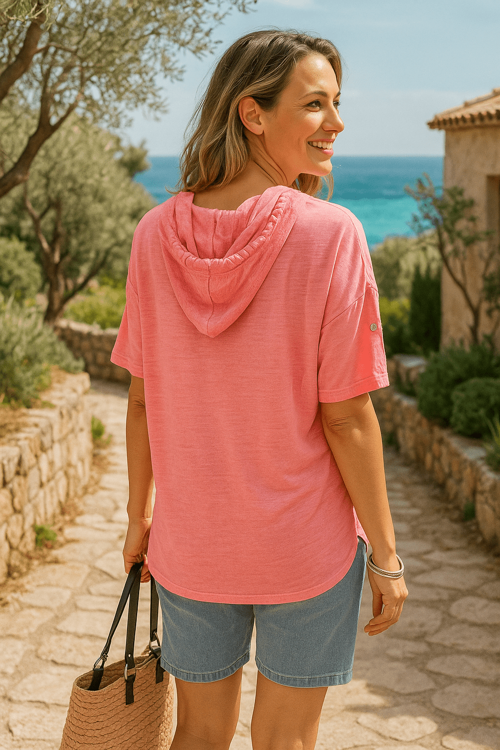 Tee - shirt Corail Fluo à Capuche – Style Sport - Chic & Confort - Mam’s Ailes