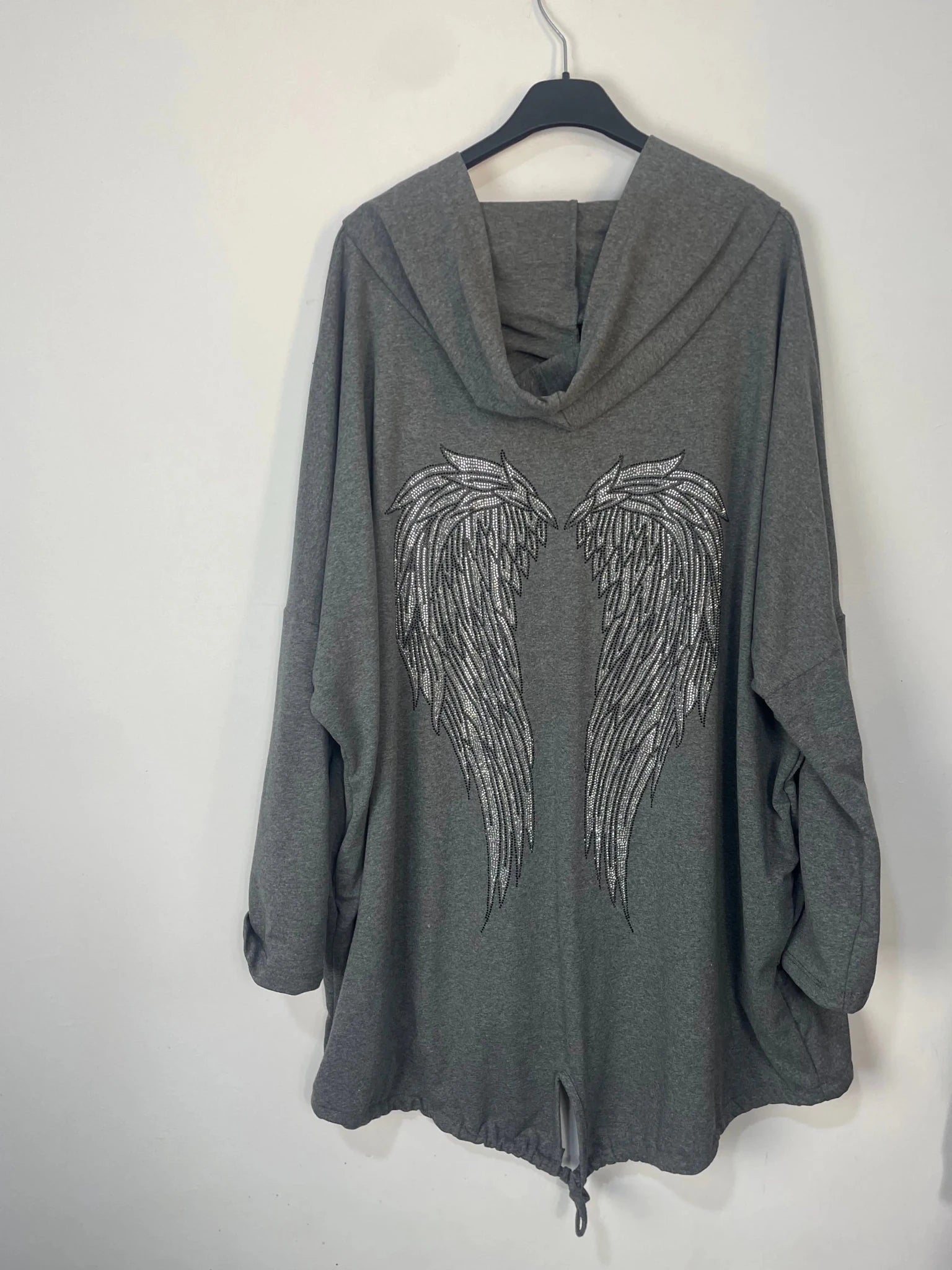 Veste oversize gris capuche ailes strass dos détail – Made in Italy
