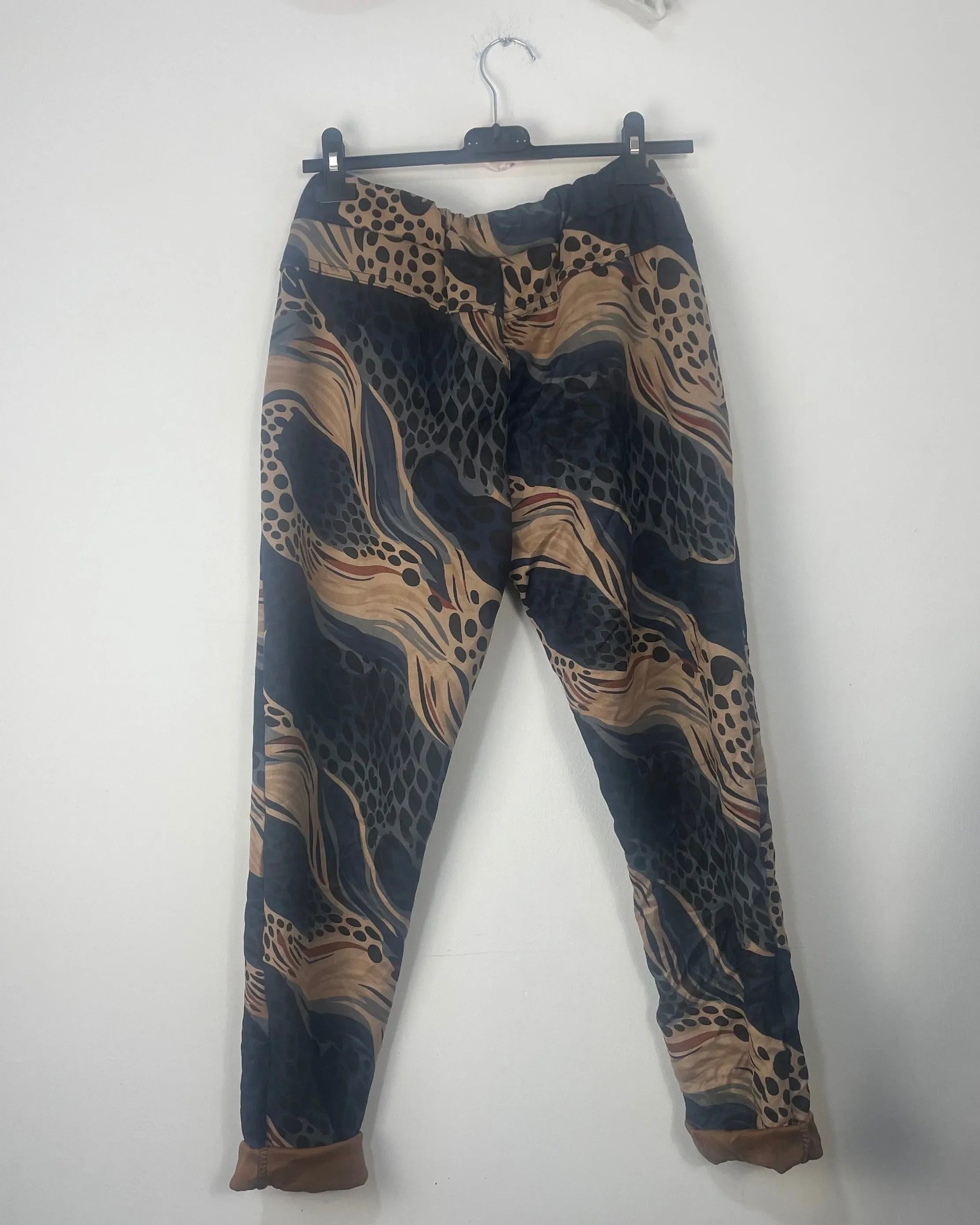 pantalon suédine marine motif sauvage femme