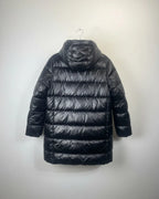 Doudoune noire mi-longue femme avec capuche amovible – Mam’s Ailes vue de dos