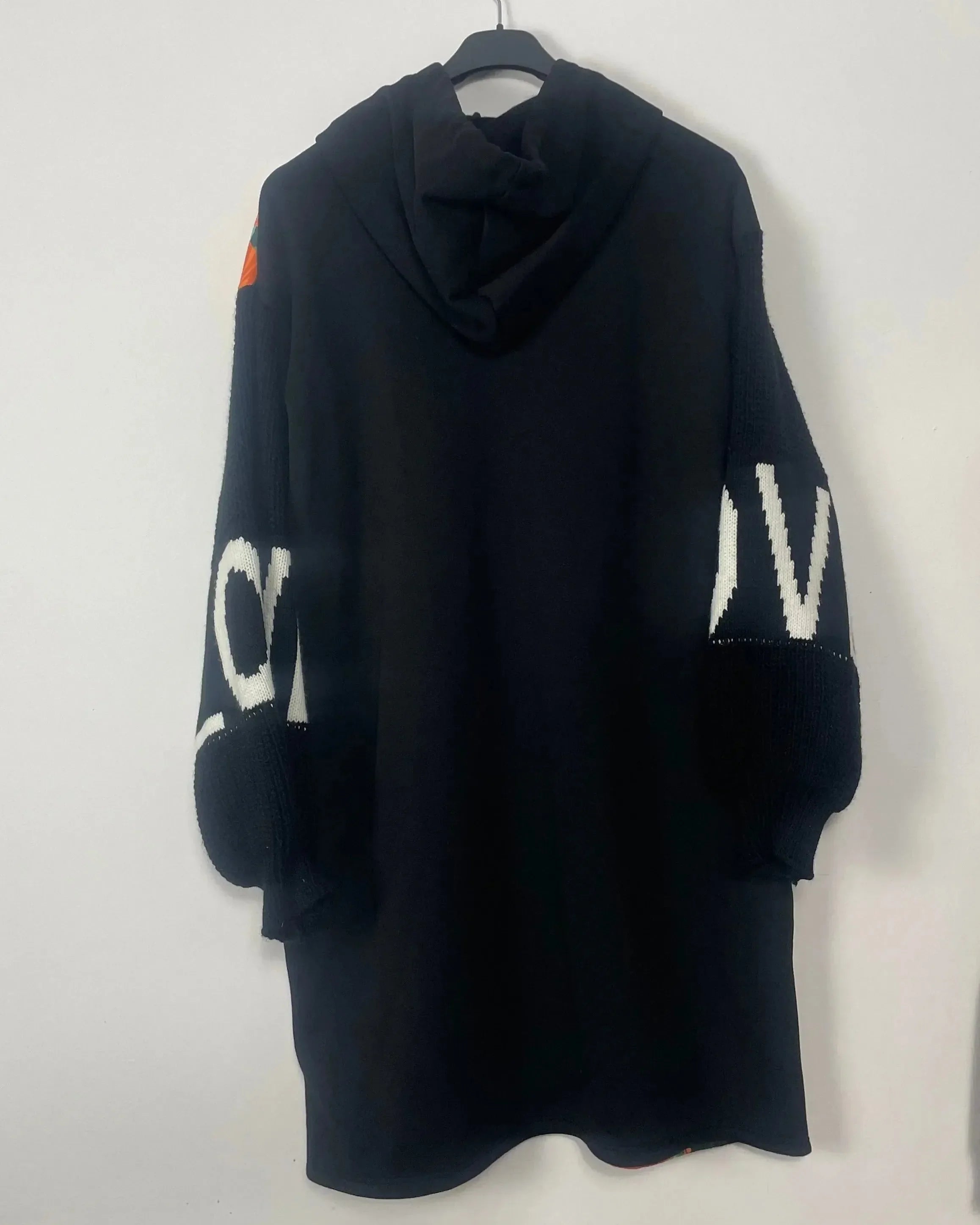 Robe sweat femme style urbain artistique vue de dos 