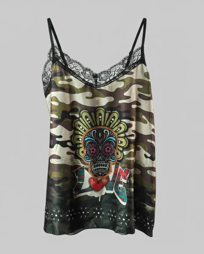 Caraco camouflage à tête de mort colorée et dentelle noire