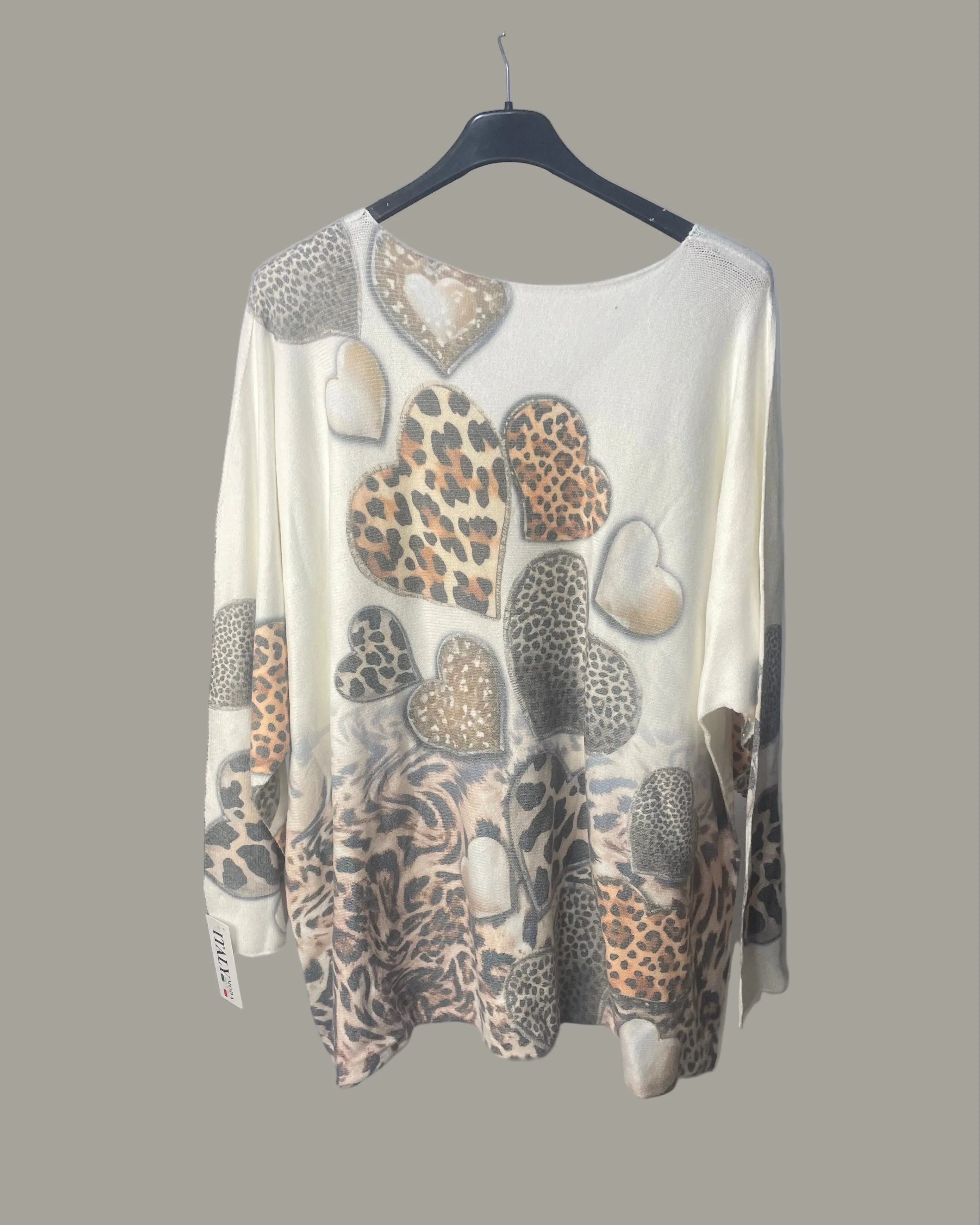 Pull oversize 75 cm largeur, 78 cm longueur femme vue de dos