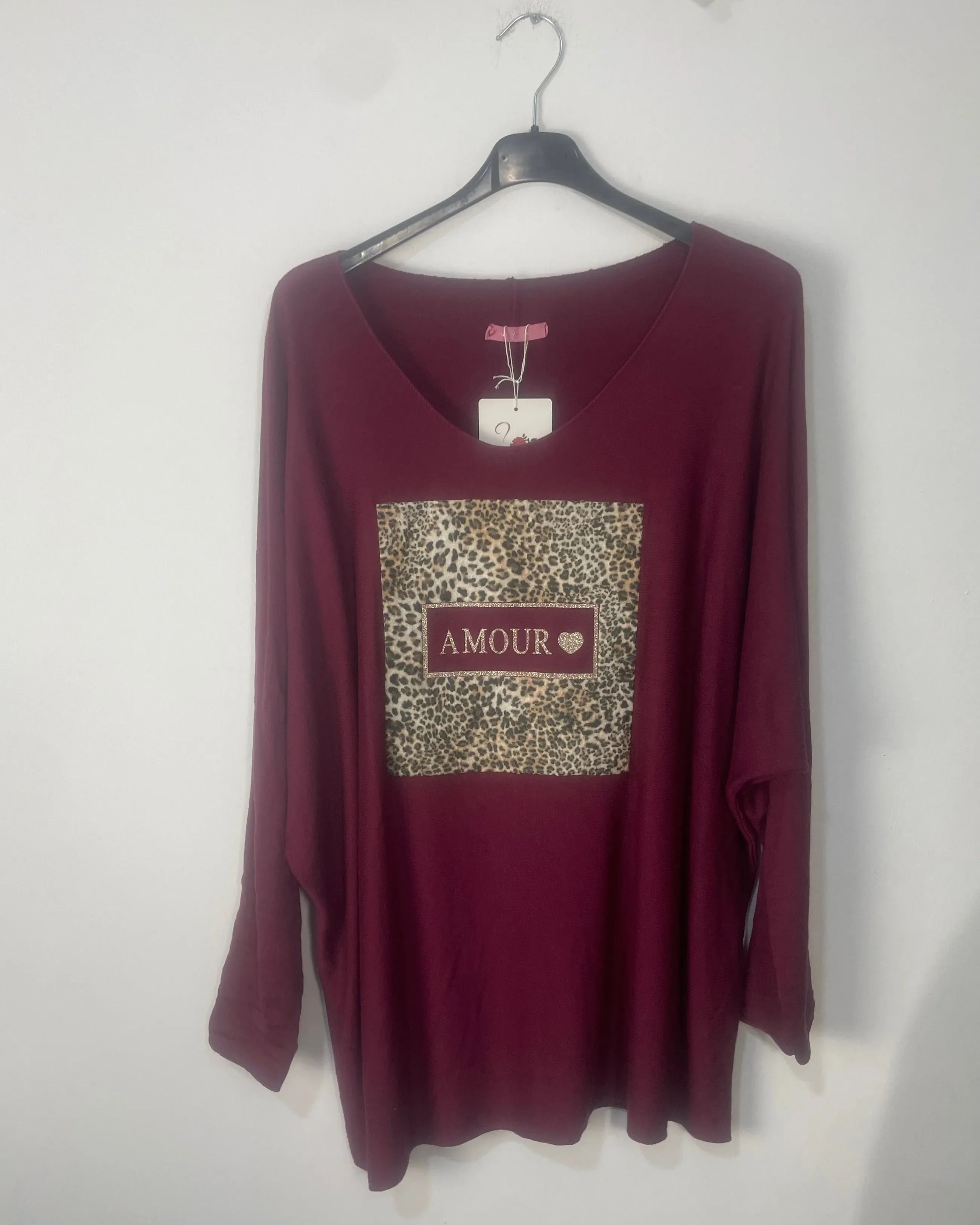 Pull oversize Amour léopard lie de vin