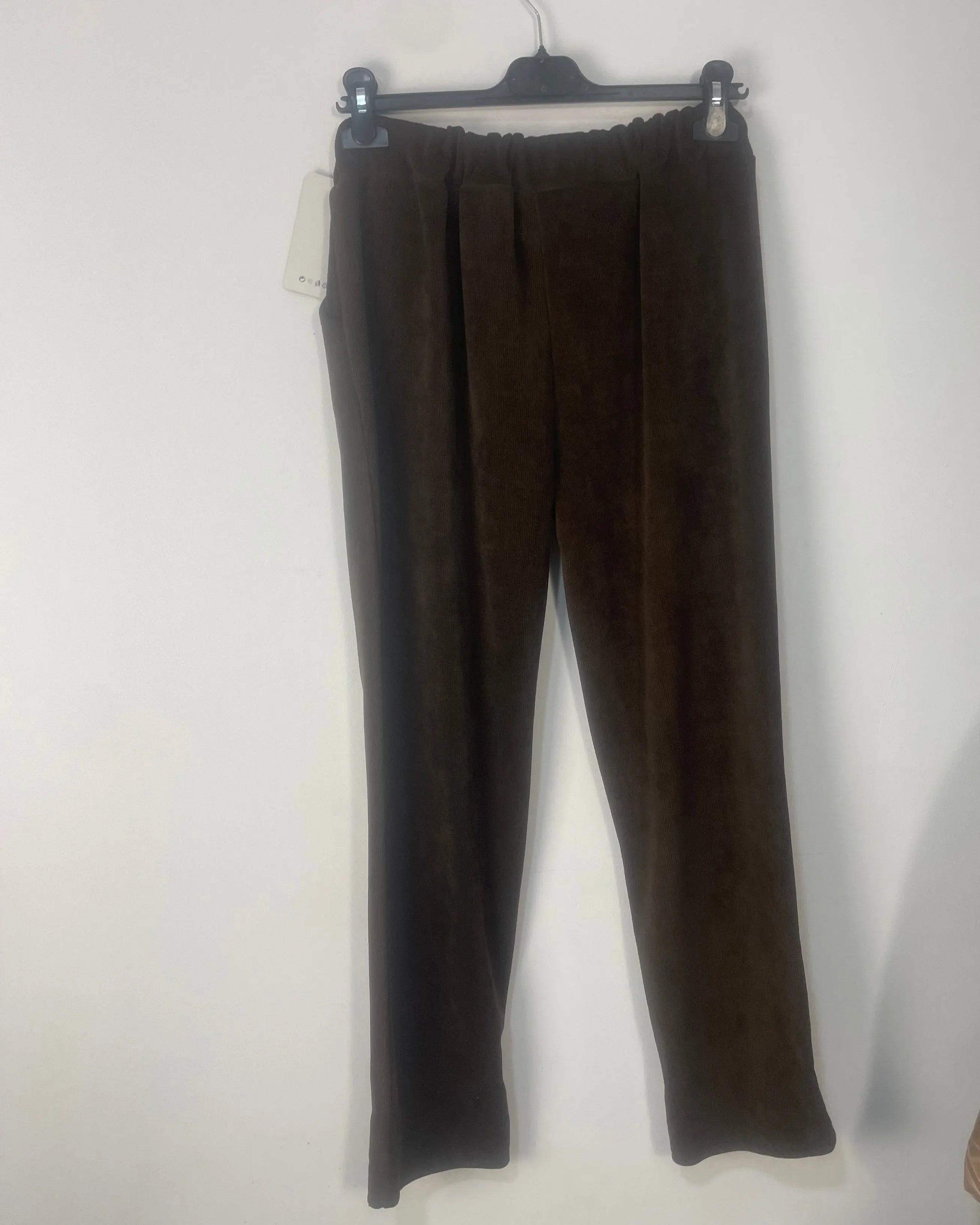 Pantalon fluide chocolat femme vue de dos
