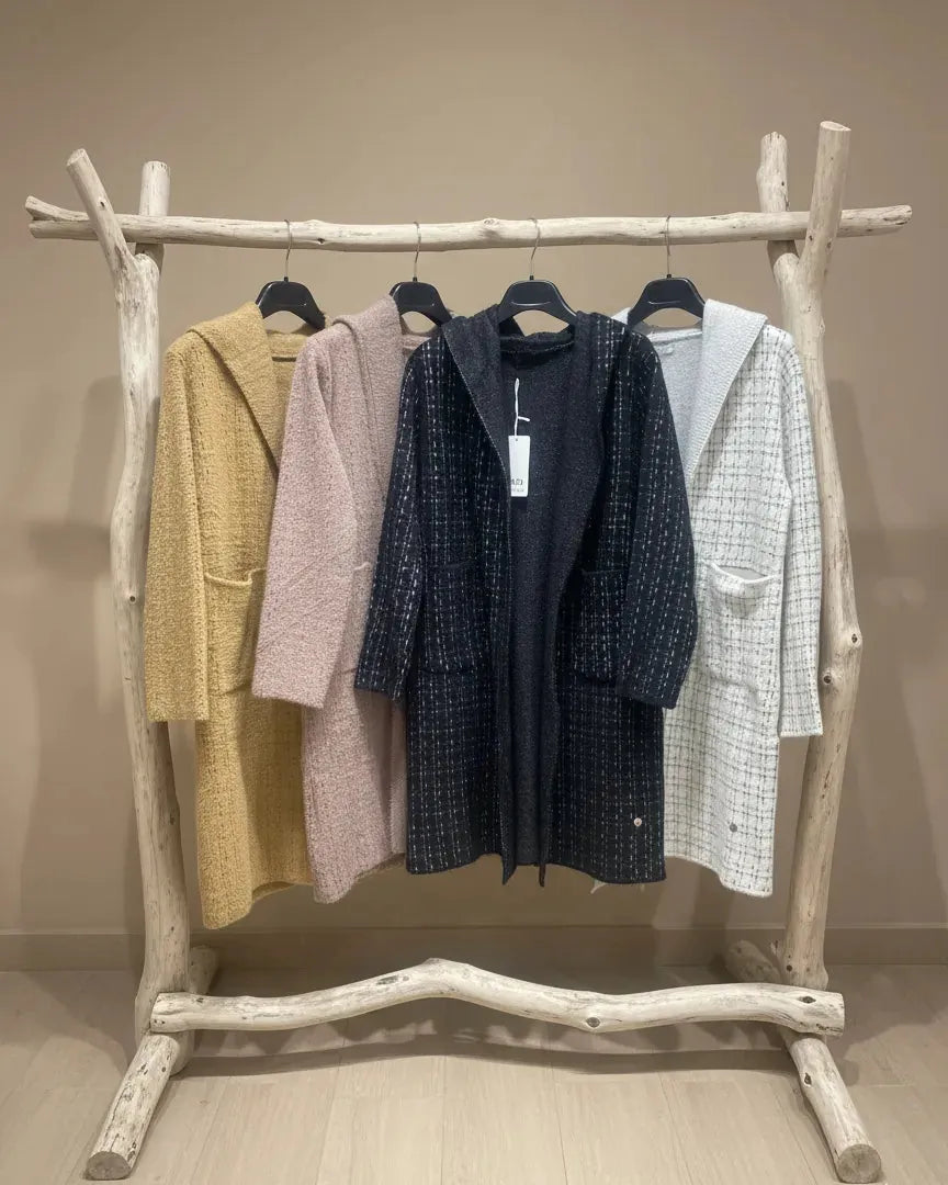 Manteau long femme Élora à capuche, toucher doux avec fils argentés, sur portant