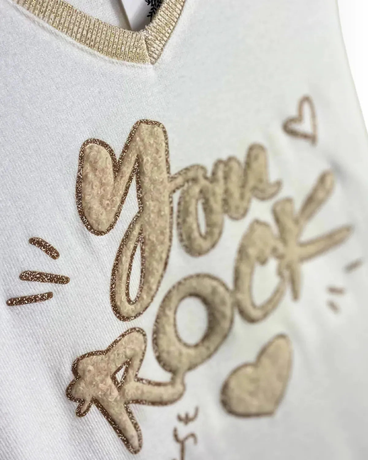 motif Pull blanc femme inscription You Rock avec paillettes dorées au col – taille unique 36-46